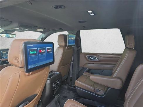 Used 2024 Chevrolet Tahoe High Country w/ Advanced Technology Package AWD/4WD image 16