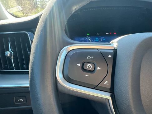 Certified 2023 Volvo XC60 B5 Core w/ Climate Package AWD/4WD image 12
