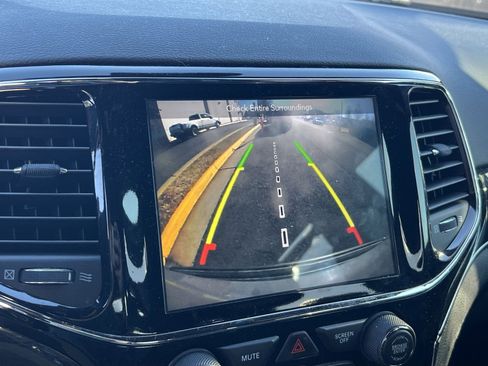 Used 2019 Jeep Grand Cherokee Trailhawk w/ Trailhawk Luxury Group image 19