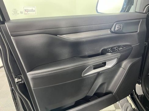 Used 2024 Ford Ranger Lariat w/ FX4 Off-Road Package image 10