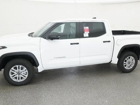 New 2026 Toyota Tundra SR5 AWD/4WD image 17