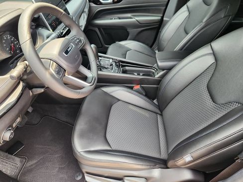 New 2026 Jeep Compass Latitude AWD/4WD image 13