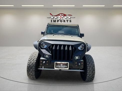 Used 2018 Jeep Wrangler Unlimited Sport S image 12