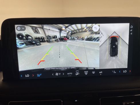 Used 2025 Lincoln Aviator AWD w/ Jet Appearance Package image 11