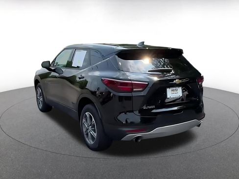 Used 2025 Chevrolet Blazer LT FWD image 11