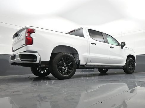 Used 2026 Chevrolet Silverado 1500 Custom w/ Turbomax Blackout Package RWD image 27