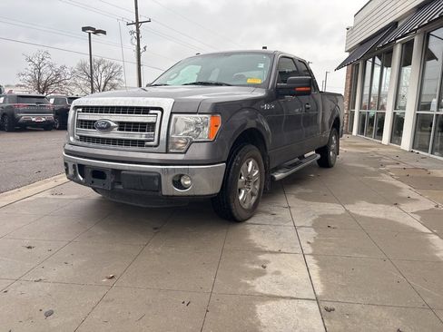 Used 2013 Ford F150 XLT w/ XLT Chrome Pkg image 5