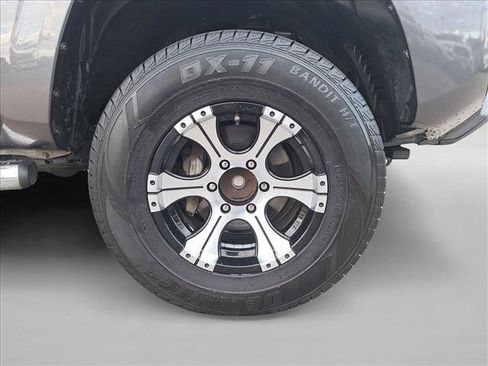 Used 2020 Toyota Tacoma SR5 image 21