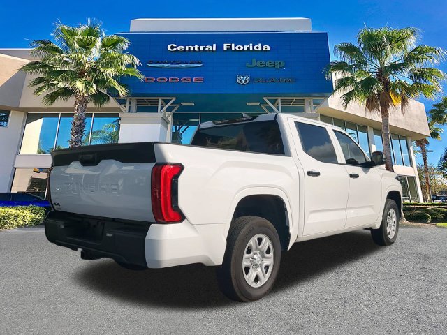 Used 2025 Toyota Tundra SR w/ SR Tow Package AWD/4WD image 5