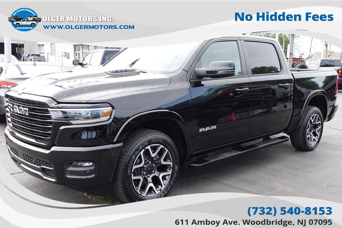 Used 2025 RAM 1500 Laramie AWD/4WD image 1