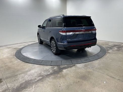 Used 2022 Lincoln Navigator Reserve image 8