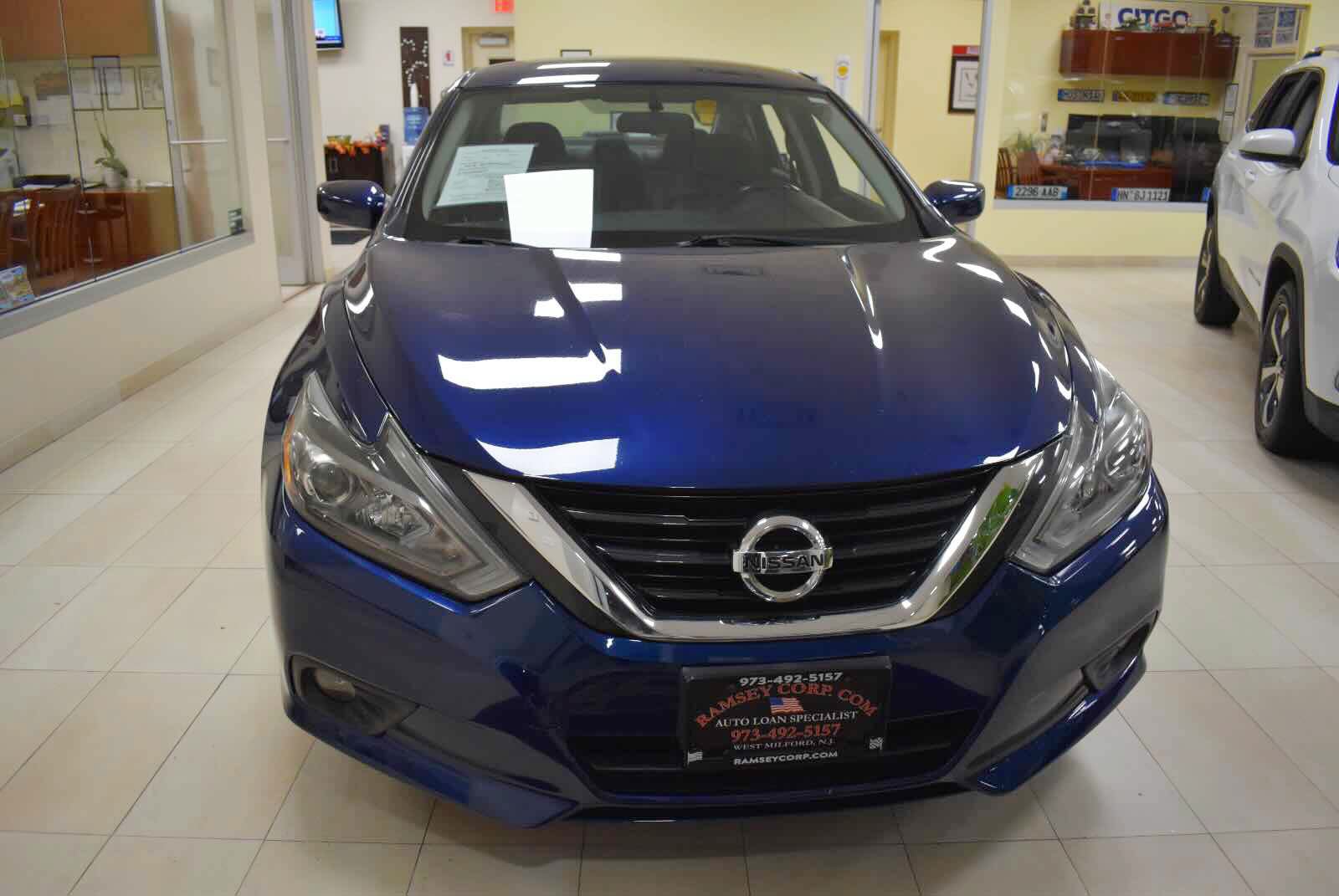 Used 2018 Nissan Altima 2.5 SR FWD image 9