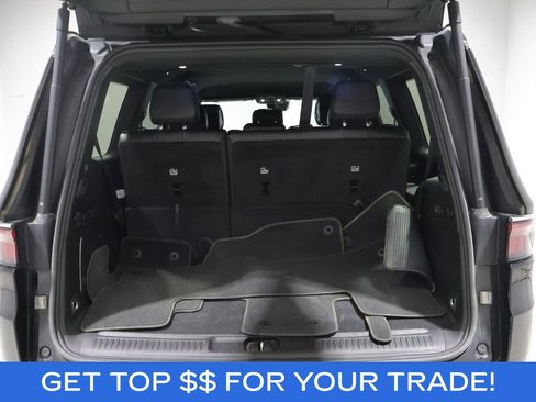 Used 2023 Jeep Wagoneer Series II AWD/4WD image 4