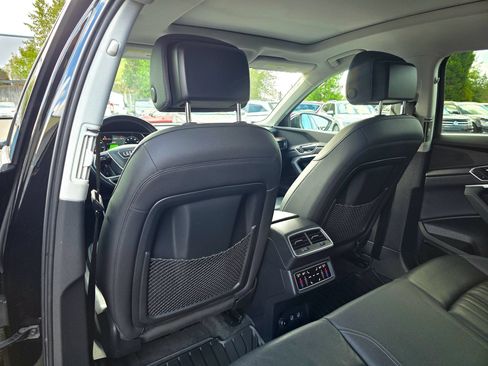Used 2019 Audi e-tron Premium Plus AWD/4WD image 50