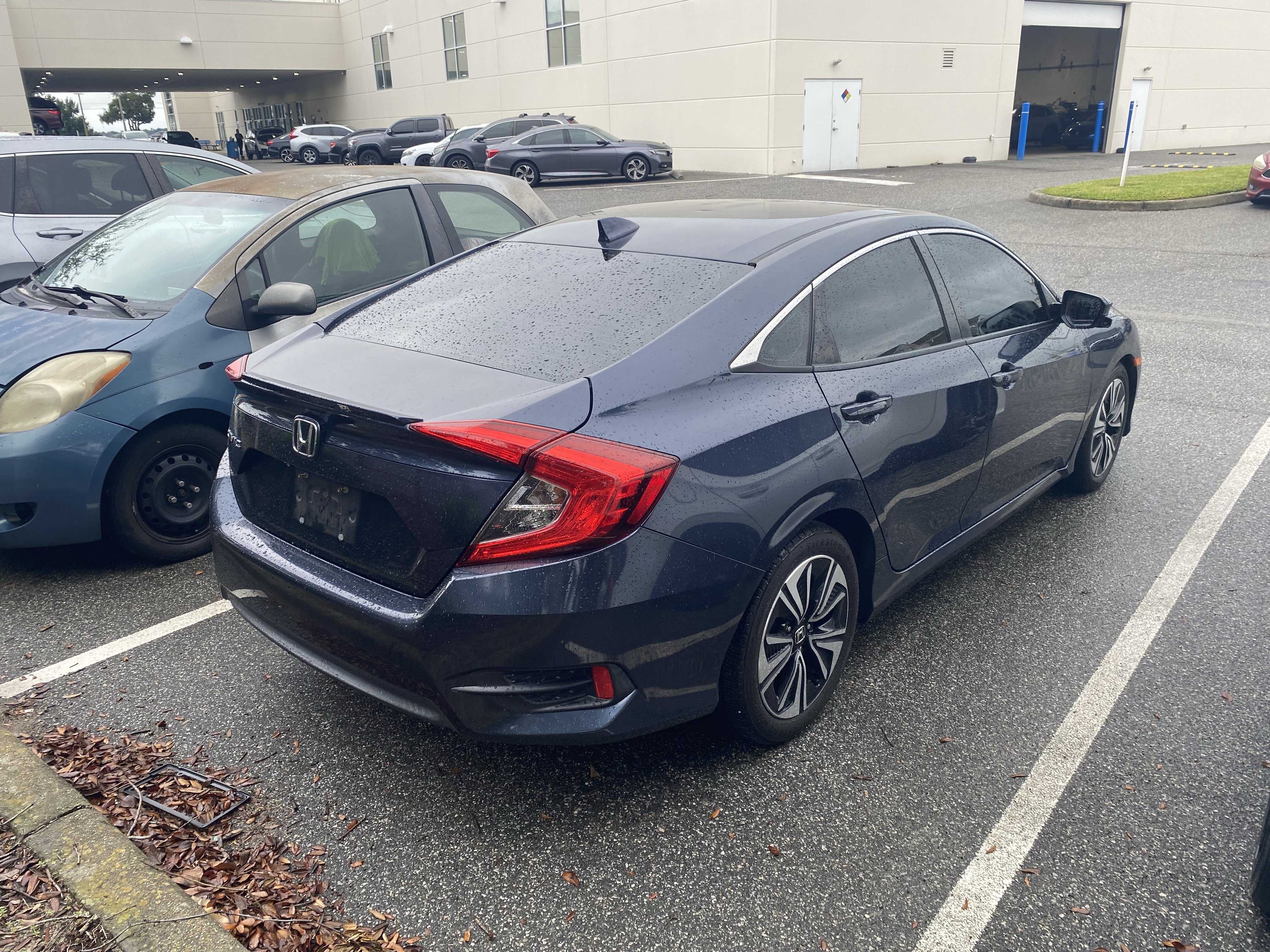 Used 2017 Honda Civic EX-T image 8