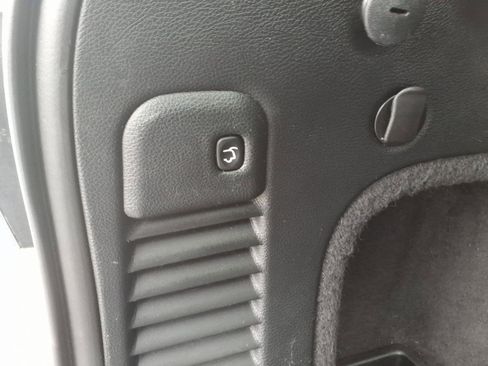 Used 2020 Jeep Grand Cherokee Limited image 18