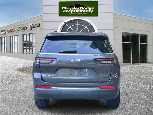 Used 2022 Jeep Grand Cherokee L Limited AWD/4WD image 7