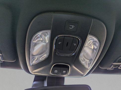 New 2026 Jeep Compass Latitude w/ Sun and Sound Group AWD/4WD image 25