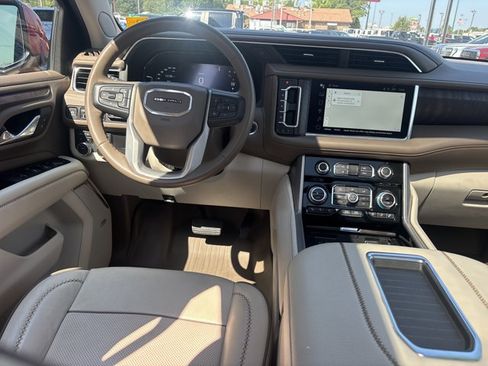 Used 2023 GMC Yukon XL Denali w/ LPO, Floor Liner Package AWD/4WD image 19