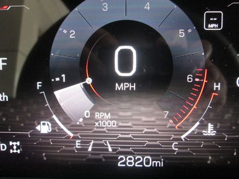 New 2025 GMC Acadia Elevation image 16