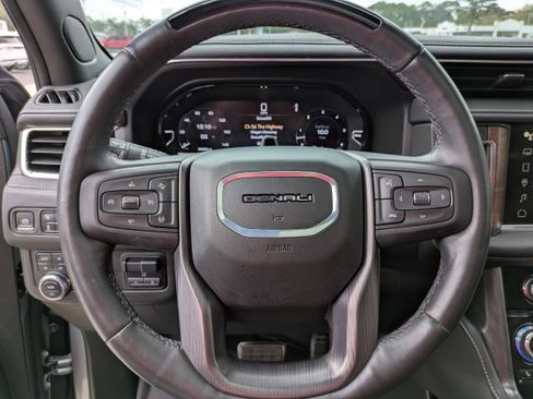 Used 2024 GMC Yukon XL Denali Ultimate AWD/4WD image 23