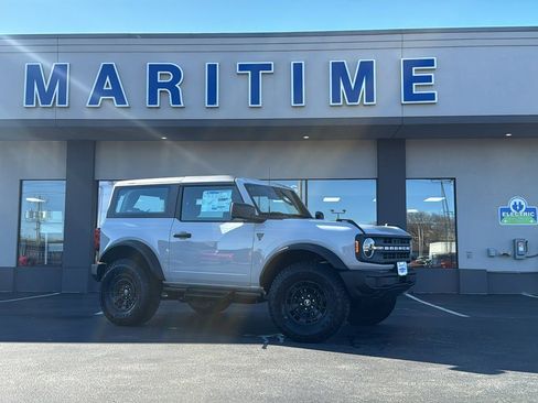 New 2026 Ford Bronco 2-Door w/ Sasquatch Package image 2