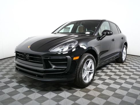 New 2026 Porsche Macan image 1