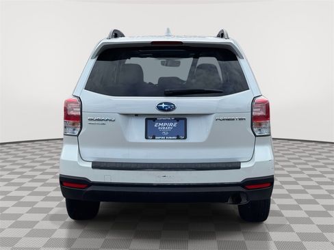 Used 2018 Subaru Forester 2.5i Premium image 6