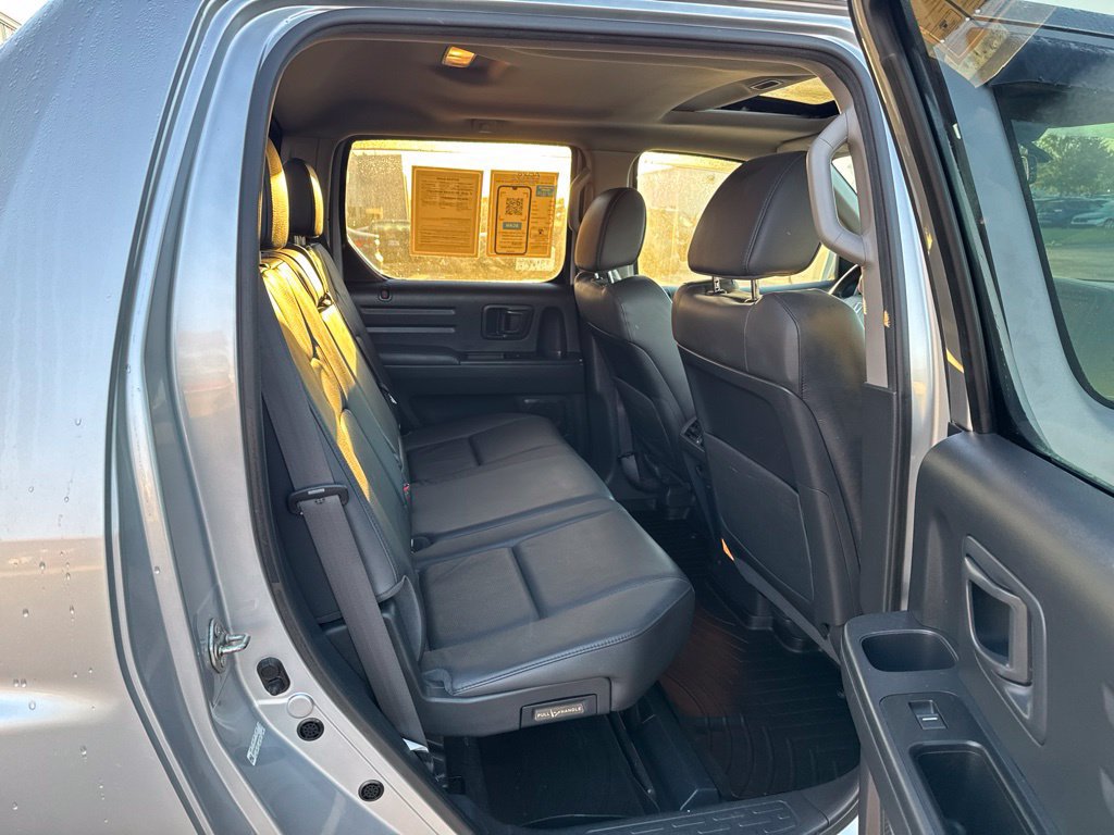 Used 2014 Honda Ridgeline SE image 40