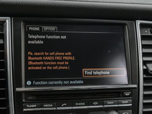 Used 2014 Porsche Panamera S image 38