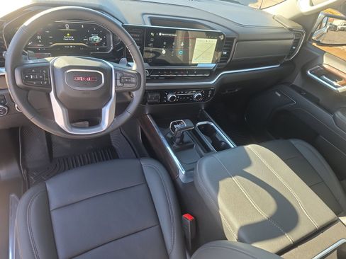 Used 2025 GMC Sierra 1500 SLT w/ SLT Premium Package image 15