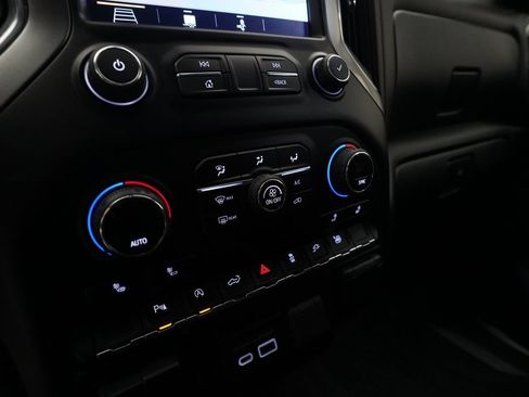 Used 2019 Chevrolet Silverado 1500 LT w/ Convenience Package image 21