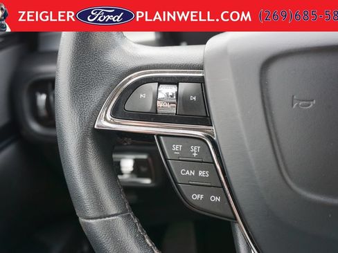 Used 2022 Lincoln Nautilus AWD w/ Premium Package image 25