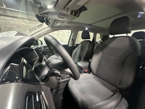 New 2026 Volkswagen Taos SE AWD/4WD image 11