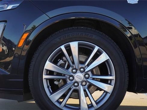 Used 2020 Cadillac XT6 Premium Luxury image 4