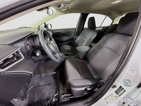 Used 2024 Toyota Corolla LE image 21