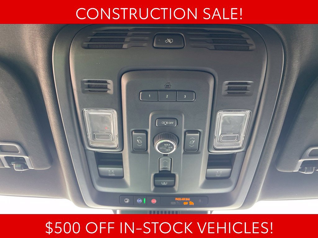 Used 2023 GMC Yukon Denali w/ Advanced Technology Package AWD/4WD image 32