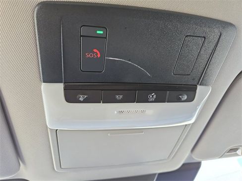 Certified 2024 Nissan Pathfinder SV image 25