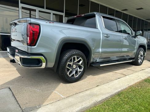 Used 2026 GMC Sierra 1500 SLE AWD/4WD image 7