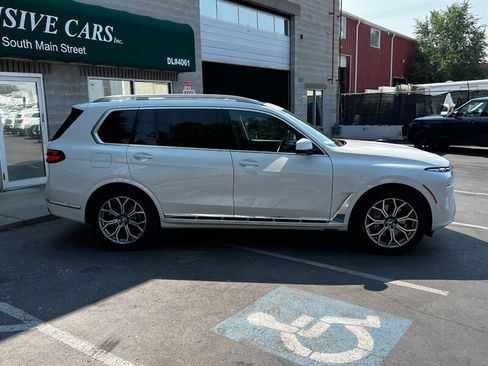 Used 2026 BMW X7 xDrive40i AWD/4WD image 8