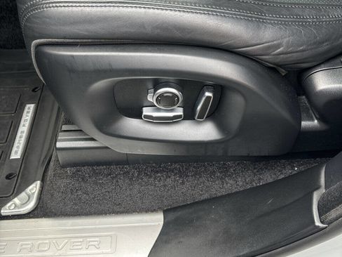 Used 2017 Land Rover Range Rover HSE image 26