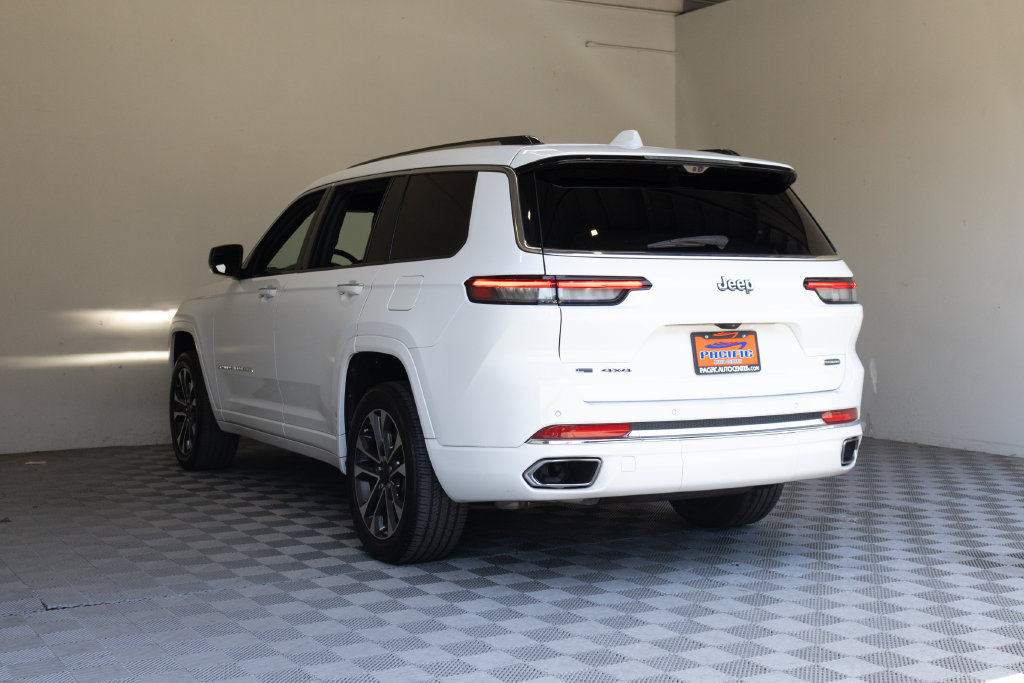 Used 2022 Jeep Grand Cherokee L Overland w/ Luxury Tech Group IV AWD/4WD image 13