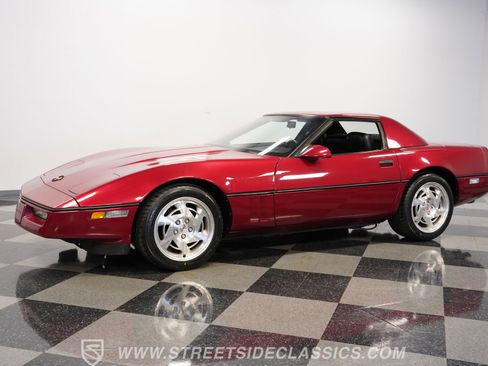 Used 1990 Chevrolet Corvette Convertible image 6