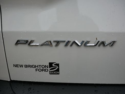 Used 2023 Ford Escape Platinum image 4