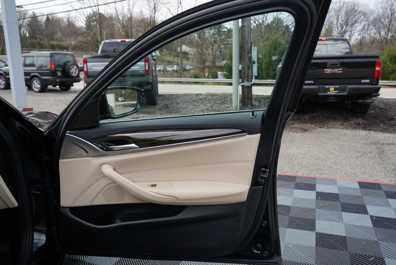 Used 2021 BMW 530i xDrive w/ Convenience Package AWD/4WD image 64