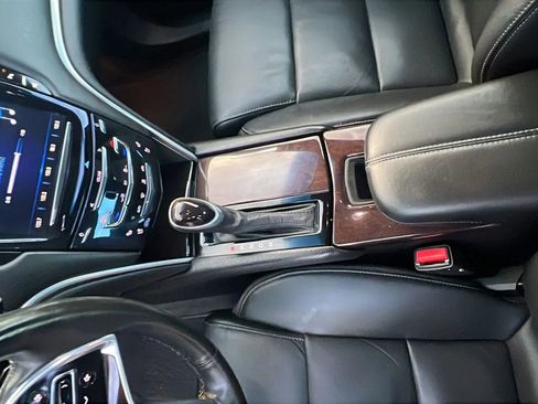 Used 2016 Cadillac XTS Luxury image 25