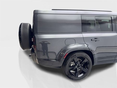 Used 2024 Land Rover Defender 130 Outbound image 18