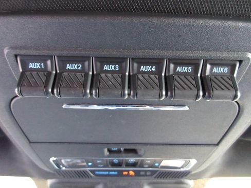 Used 2022 Ford F150 Raptor w/ Equipment Group 801A High AWD/4WD image 22