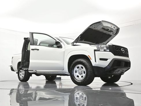 Used 2024 Nissan Frontier S w/ Technology Package AWD/4WD image 49