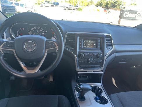 Used 2015 Jeep Grand Cherokee Laredo w/ Quick Order Package 23E AWD/4WD image 10